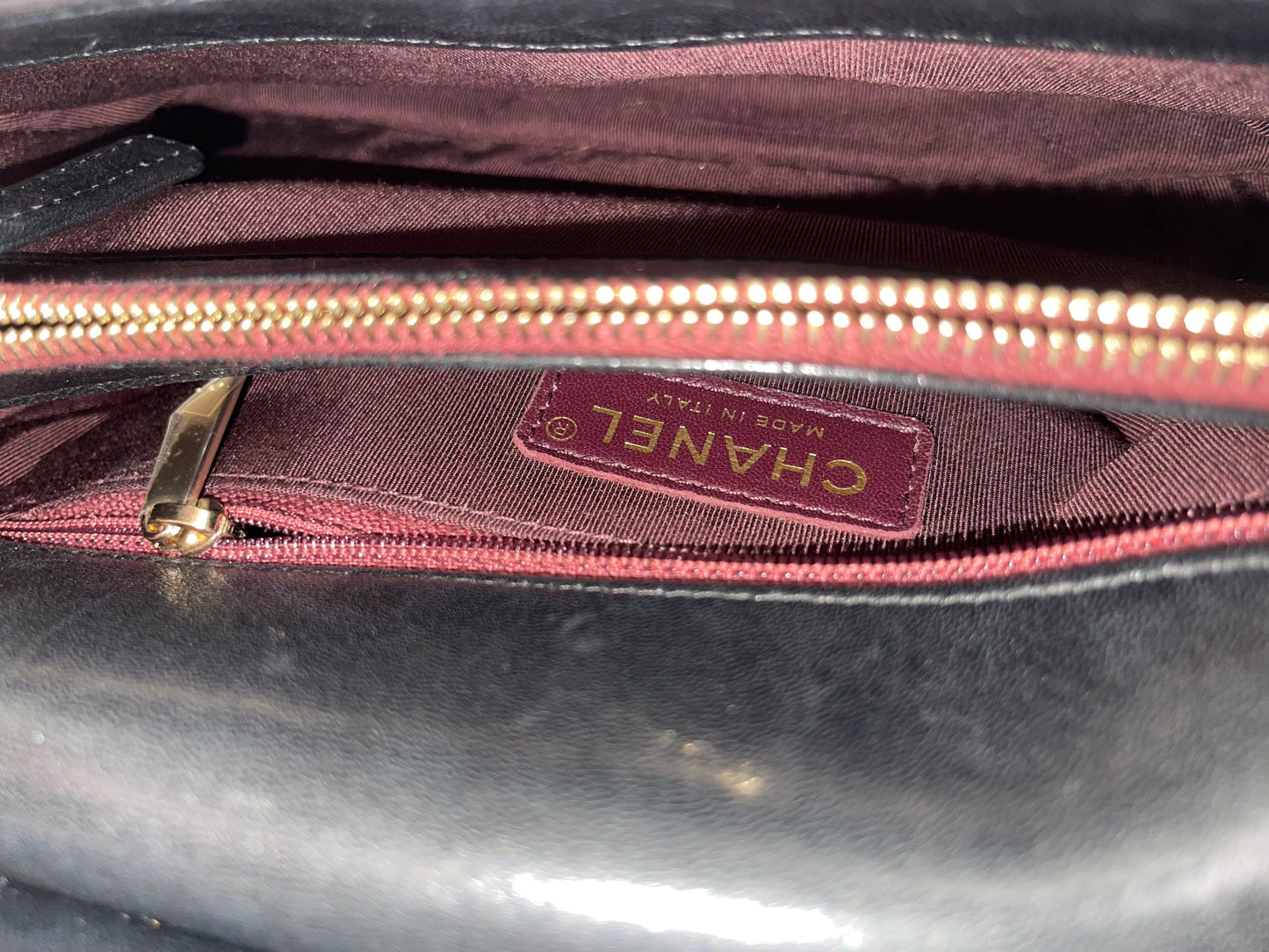 香奈儿 黑色小羊皮蛇皮皮革边框中号经典单翻盖包