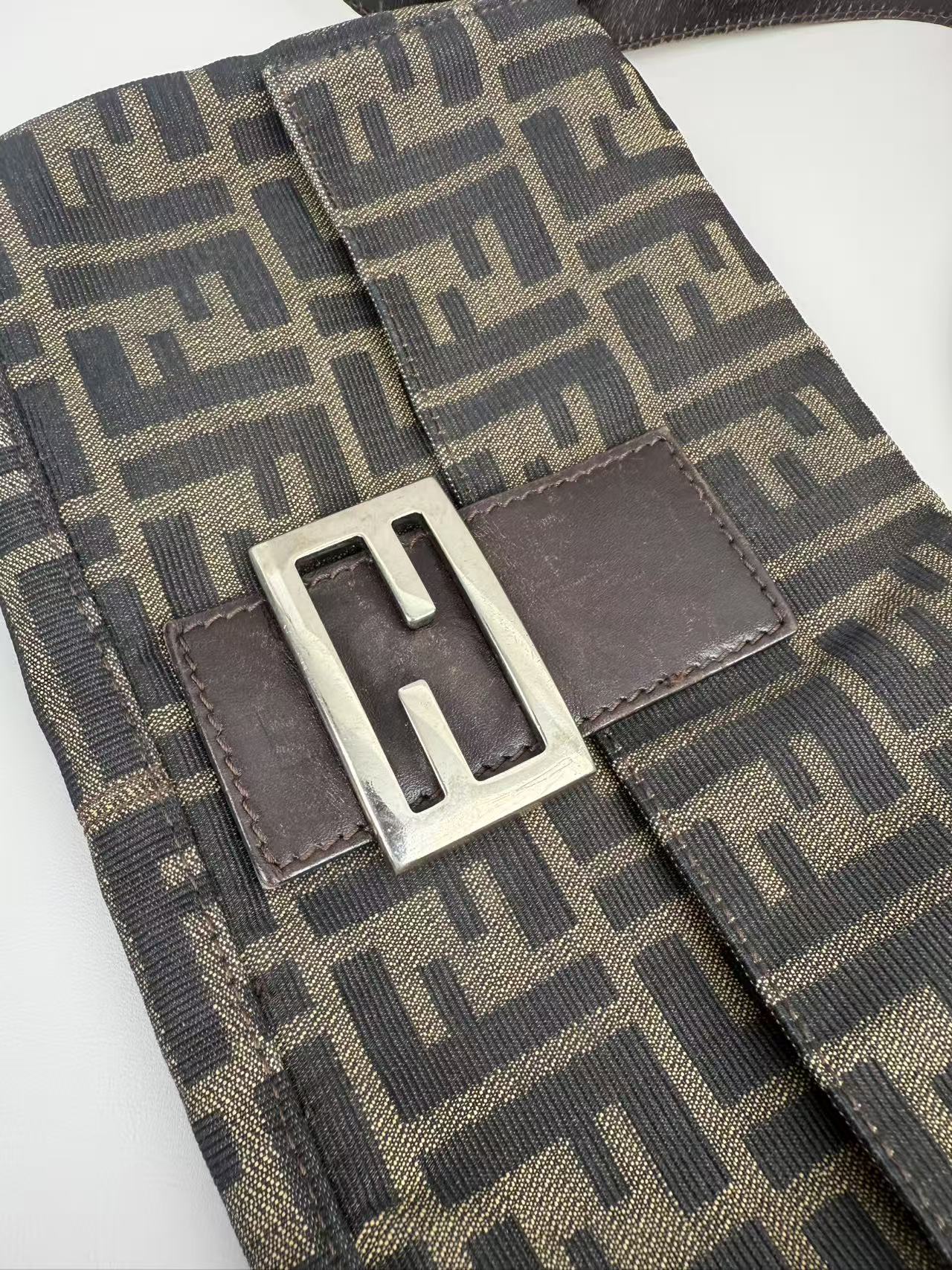 FENDI Mamma Baguette  One-Shoulder Bag