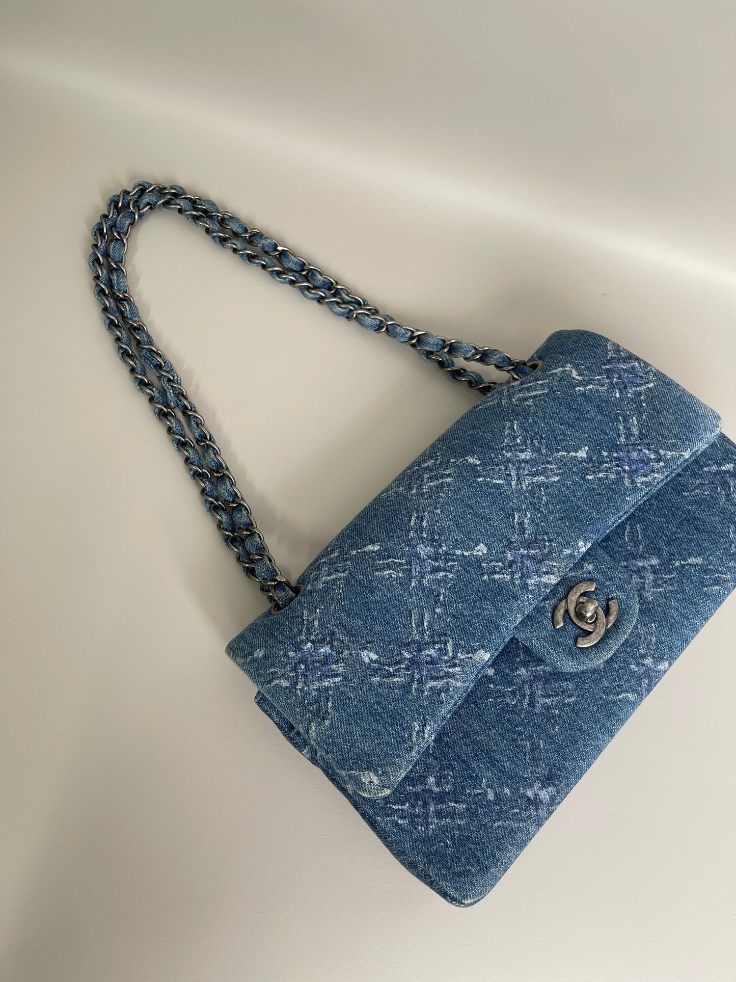 Chanel denim Classico Flap 25