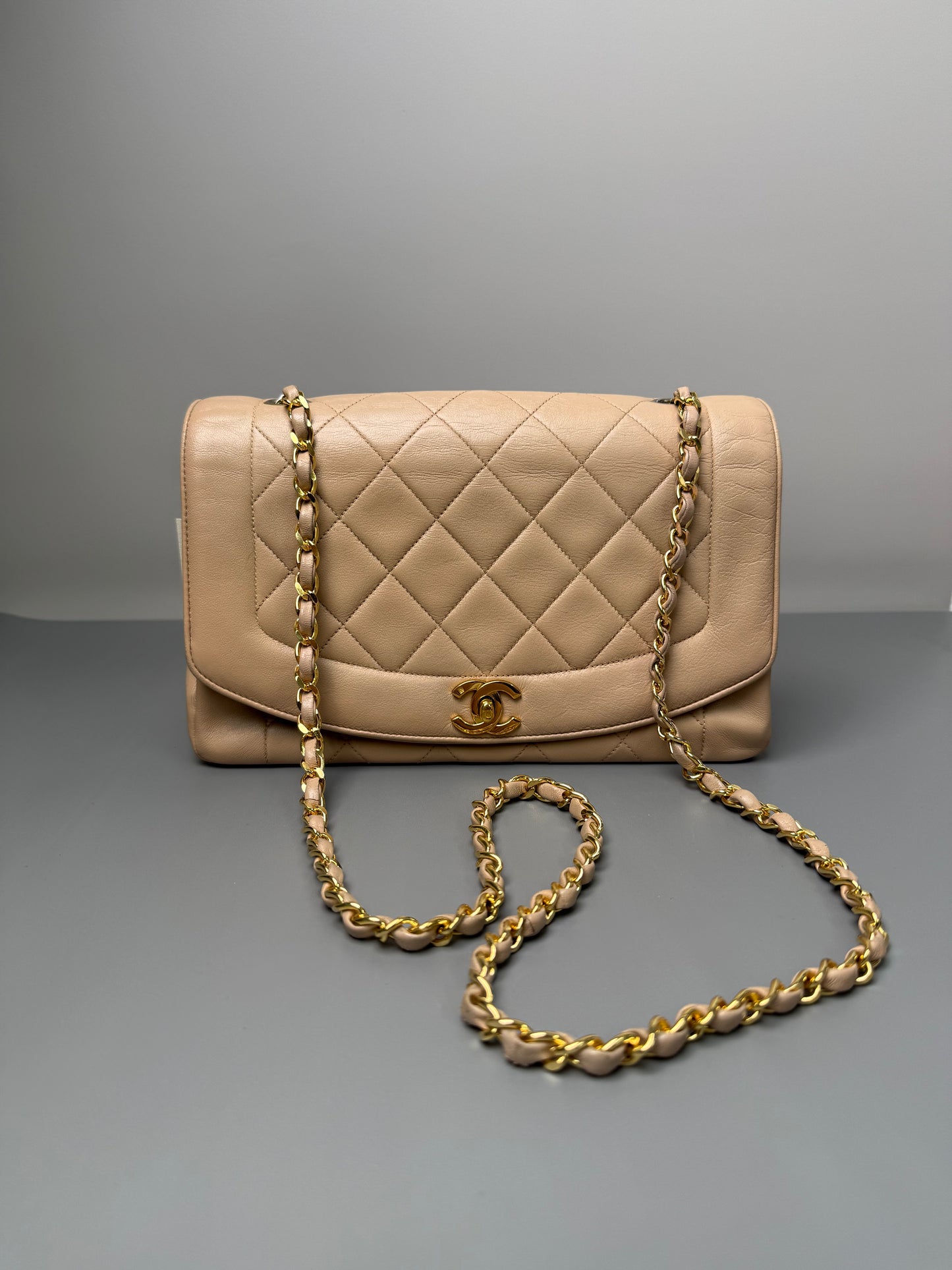 Chanel Diana Single Flap Beige Lambskin