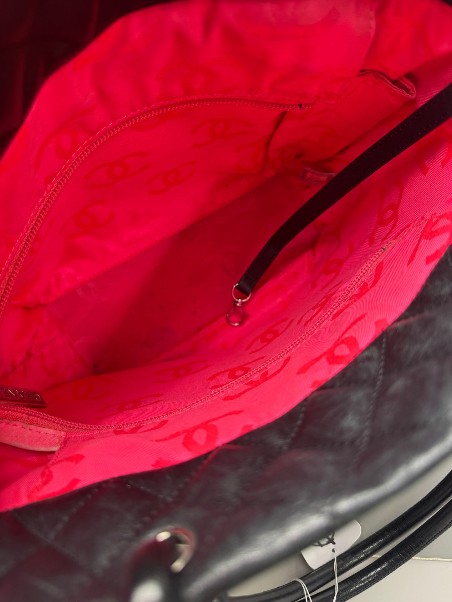 CHANEL Cambon Quilted Leather Petite Bucket Black