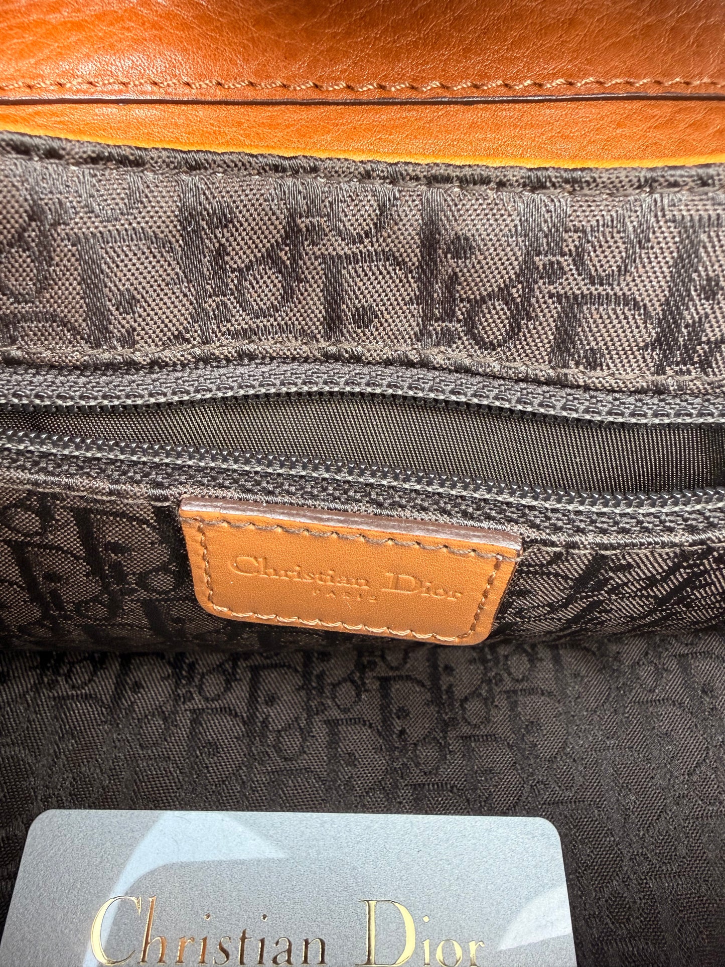 Christian Dior Street Chic Columbus 2002Year‘s vintage