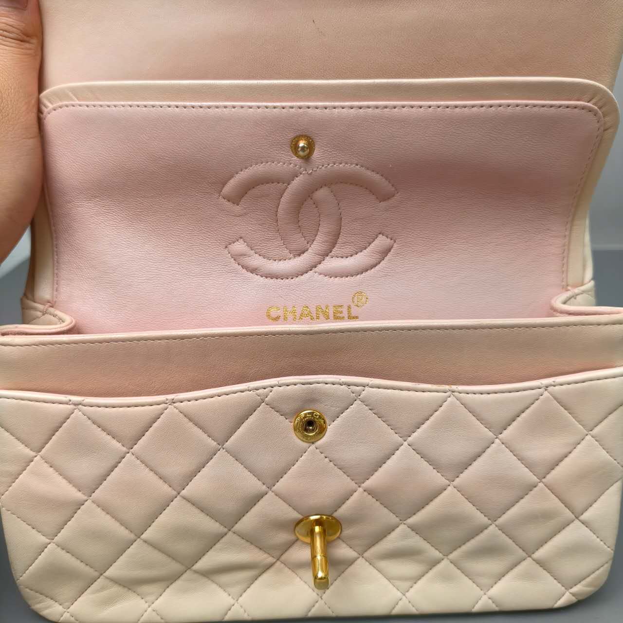 Chanel Classic Flap Bag in Beige Leather